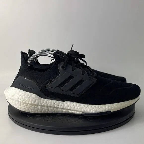 Adidas UltraBoost 22 Black/White Athletic Running Shoes GX5591 Women’s Size 9