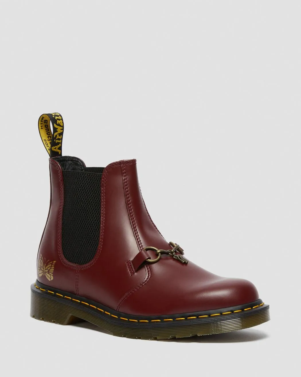 Dr. Martens: Needles 2976 Snaffle Chelsea Boots (cherry)