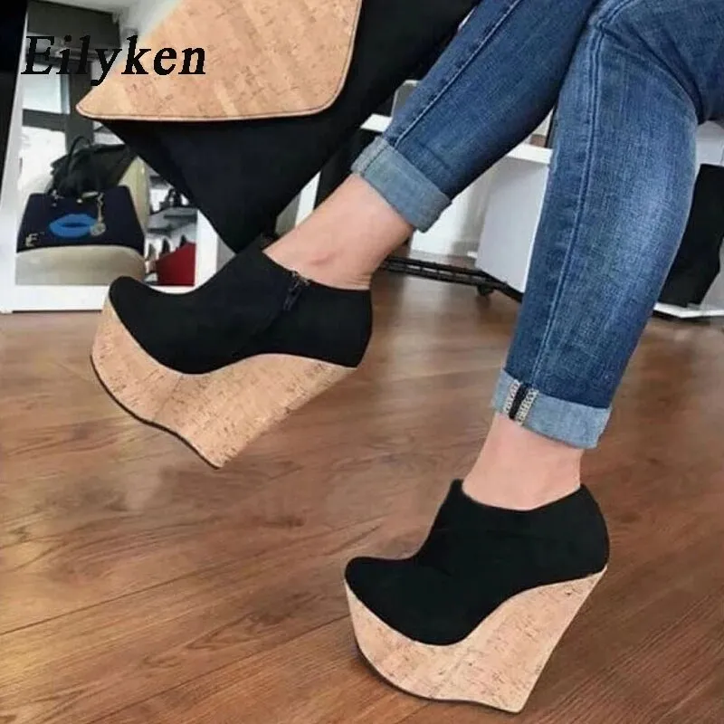 Eilyken Flock Round Toe Wedges