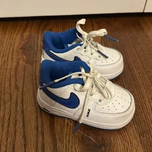 NIKE Air Force 1 LV8 Toddler Sneakers Size 4C