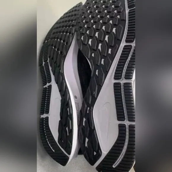 Nike Air Zoom Pegasus 36 Tb Black Ankle-High Sneakers Size 9.5 New MSRP $120