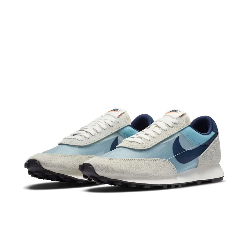 NIKE DAYBREAK SP