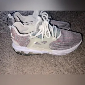 Nike Mens ‎ React Presto Flyknit Running Shoes