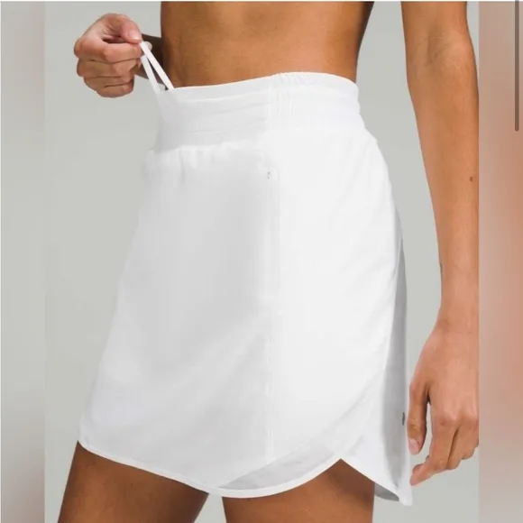 NWT Lululemon Hotty Hot HR Skirt In White Size 2 Long