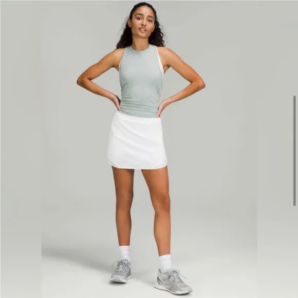 NWT Lululemon Hotty Hot HR Skirt In White Size 2 Long