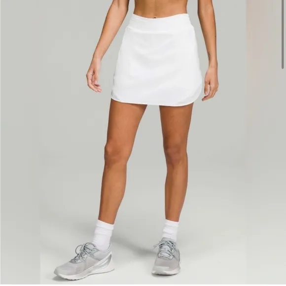 NWT Lululemon Hotty Hot HR Skirt In White Size 2 Long