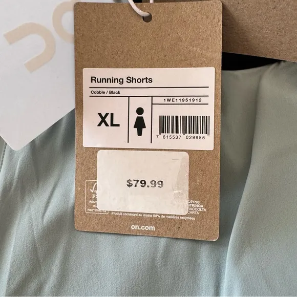 ON Running 3” Performance Shorts NWT Women’s size XL in Cobble/Black