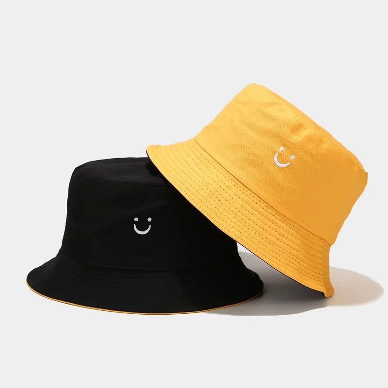 "SMILE" Chapeau Bob Noir réversible Brodé - URB1™