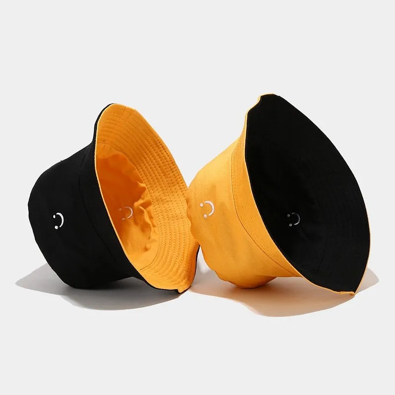 "SMILE" Chapeau Bob Noir réversible Brodé - URB1™