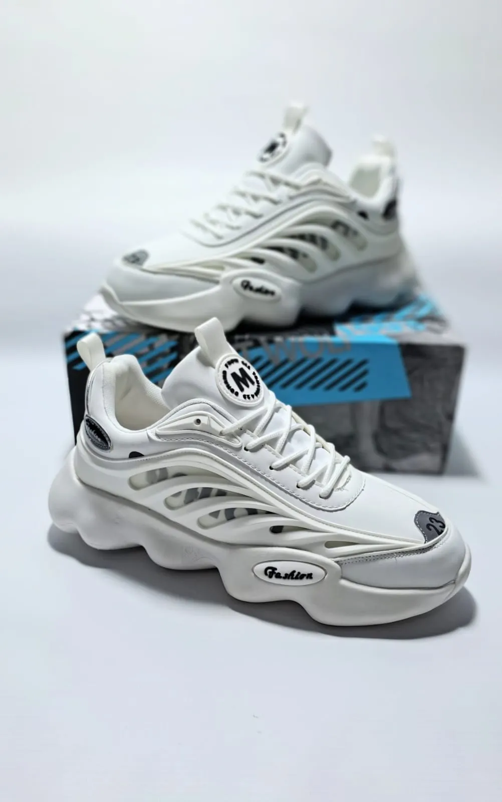 Tom 23 - White