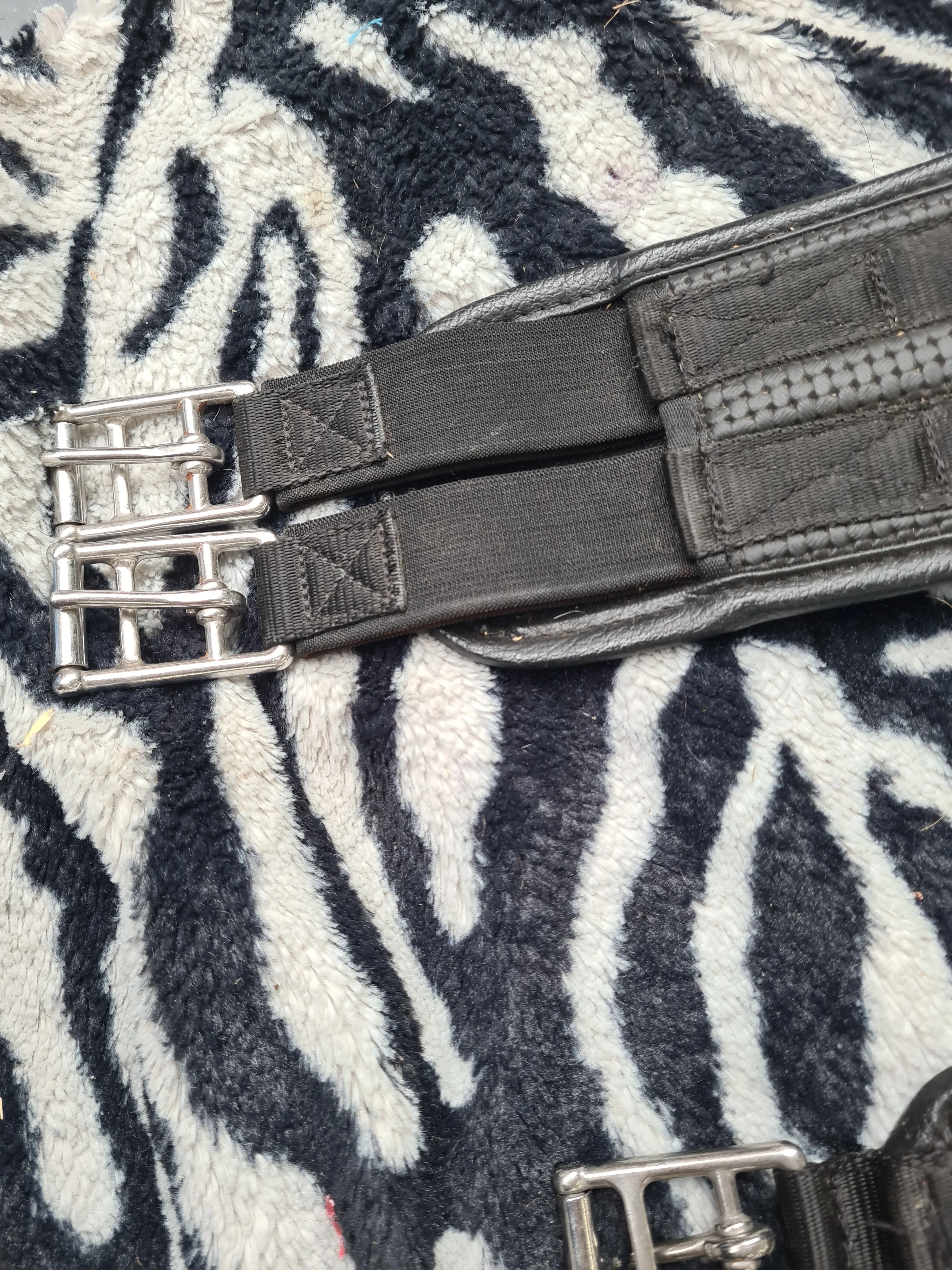 Used 58" Thorowgood black comfort girth